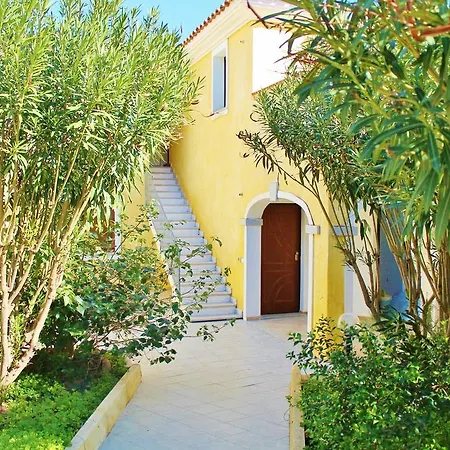 Gli Oleandri Rossi Holiday home Budoni