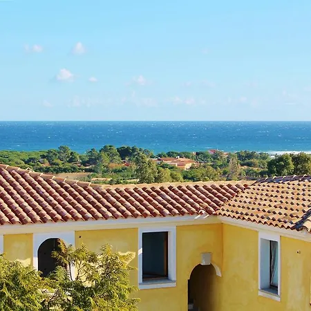 Holiday home Gli Oleandri Rossi Budoni